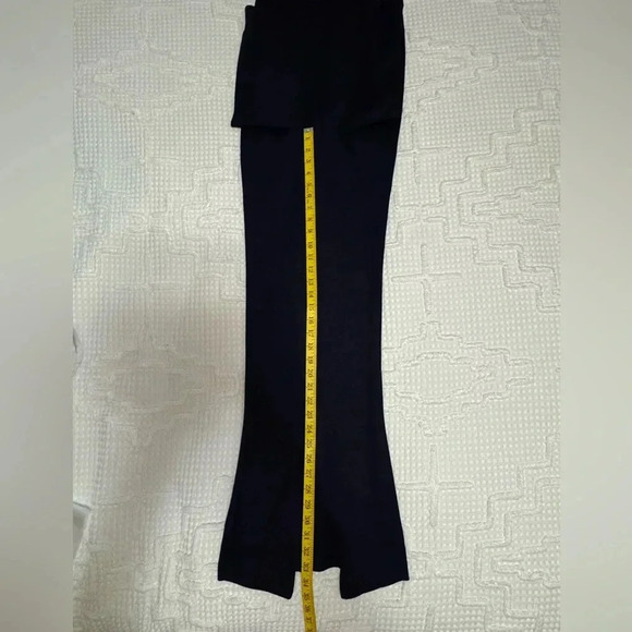 St John Evening by Marie Gray.  Luxurious pants.   Smoke free home. - Picture 3 of 6